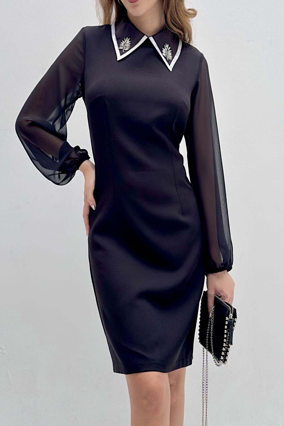 DOUBLE DRESS WITH COLLAR DETAIL