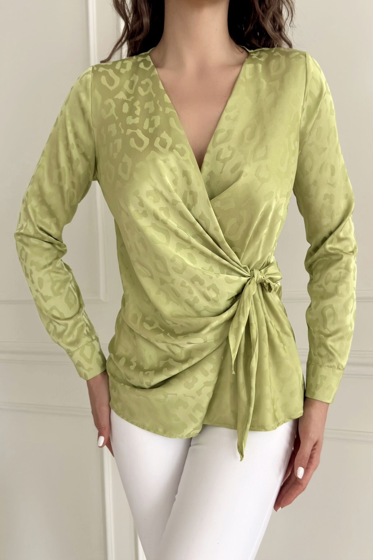 JACQUAR SATIN BLOUSE