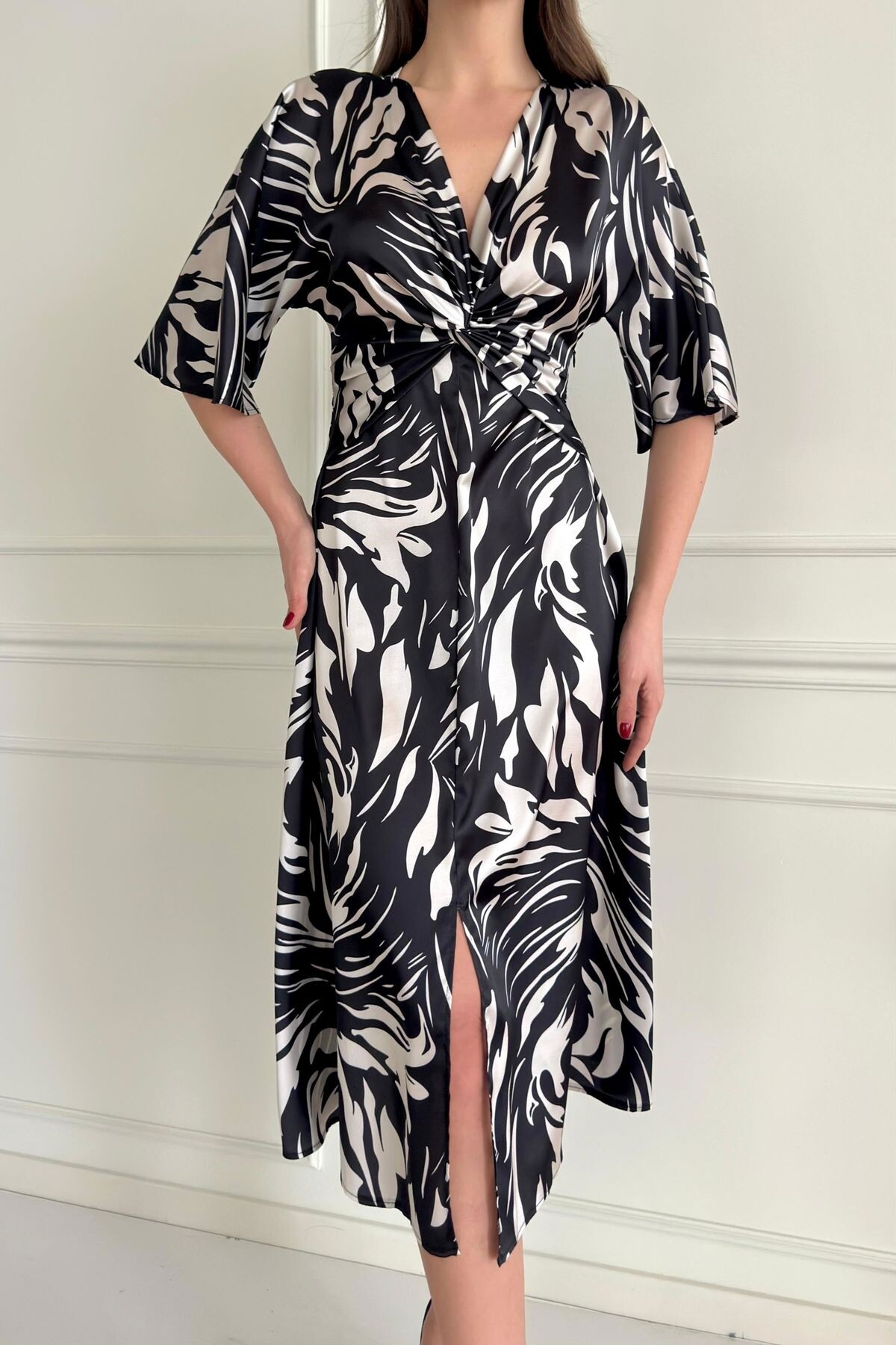 KNOTTED SATIN DRESS