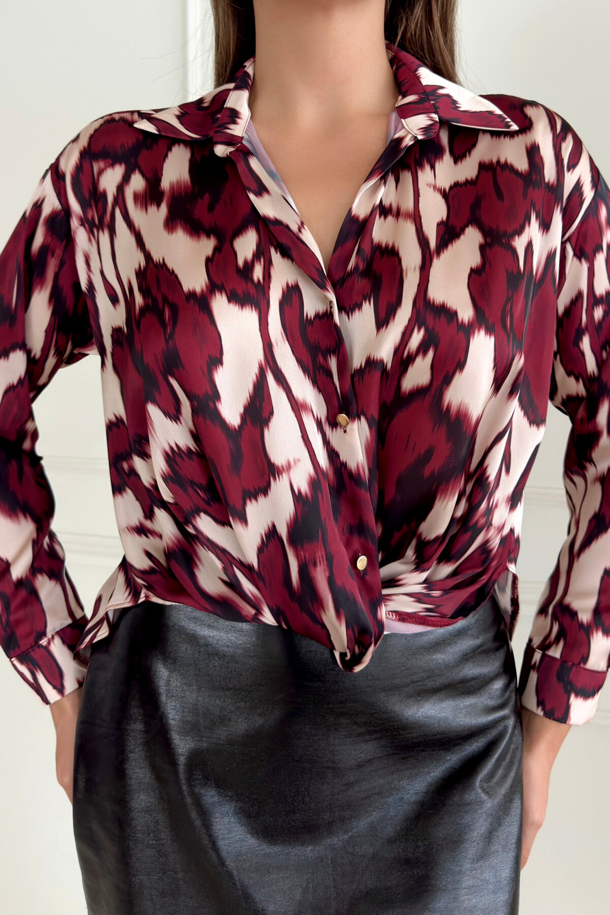 KNOTTED SATIN SHIRT