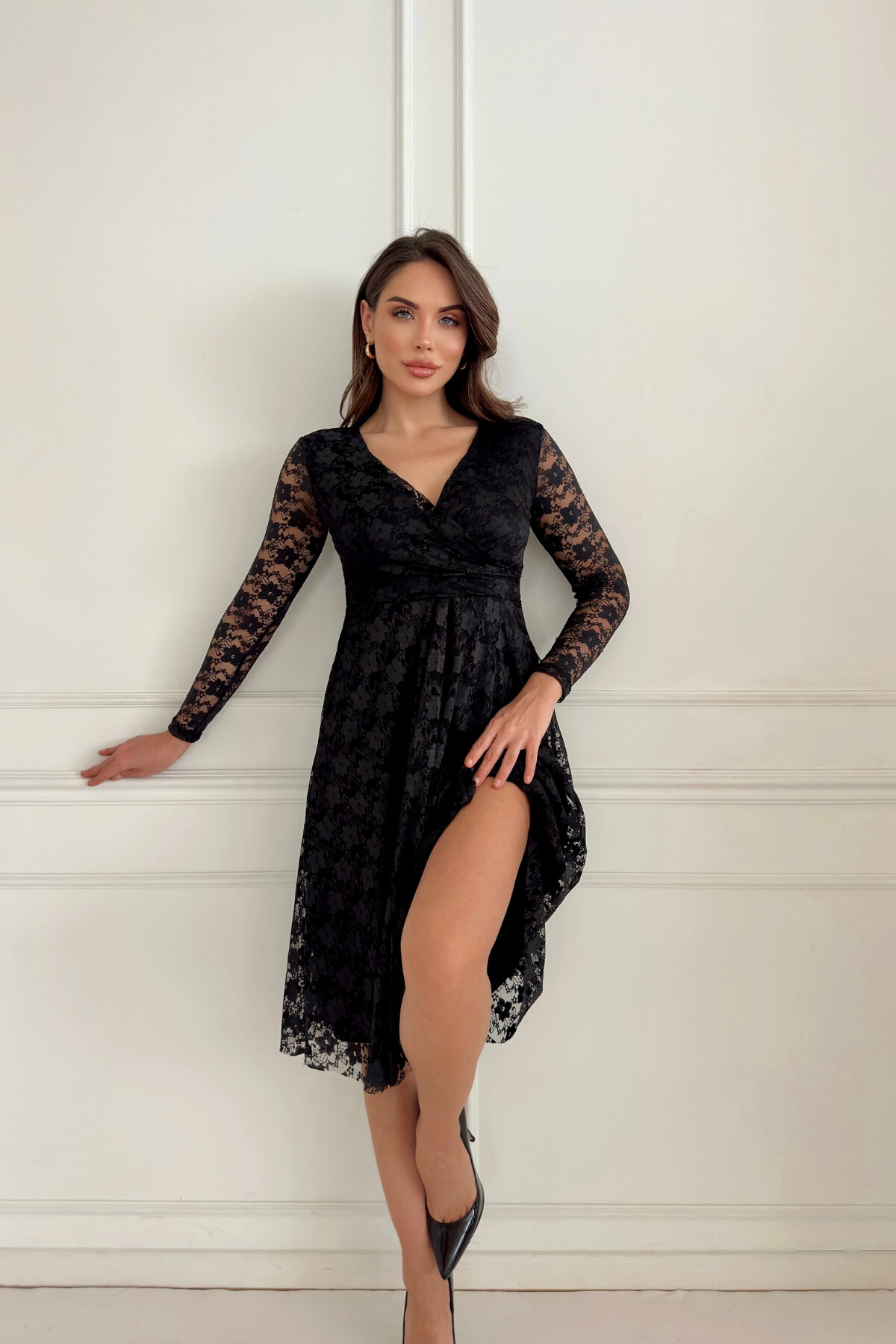 LACE DRESS