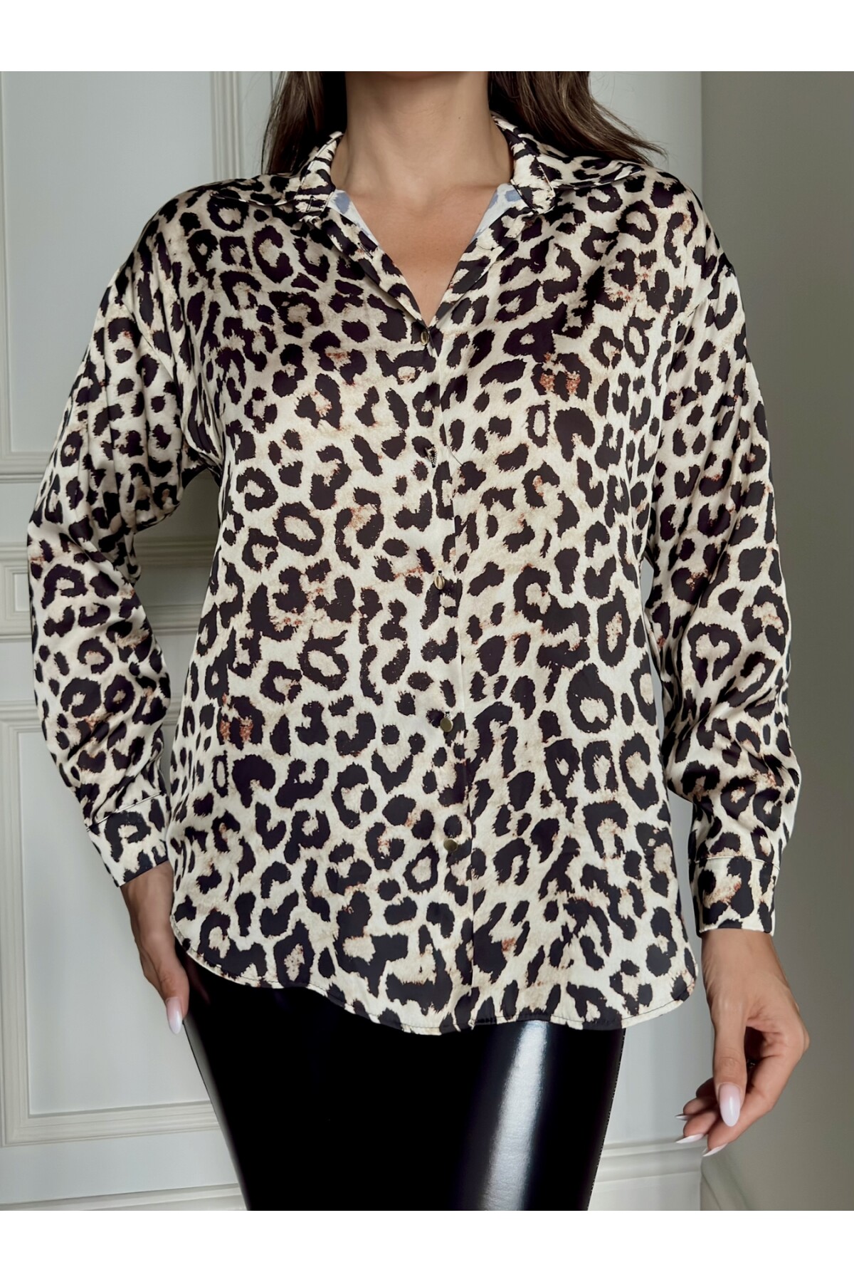 LEOPARD PRINT SATIN SHIRT