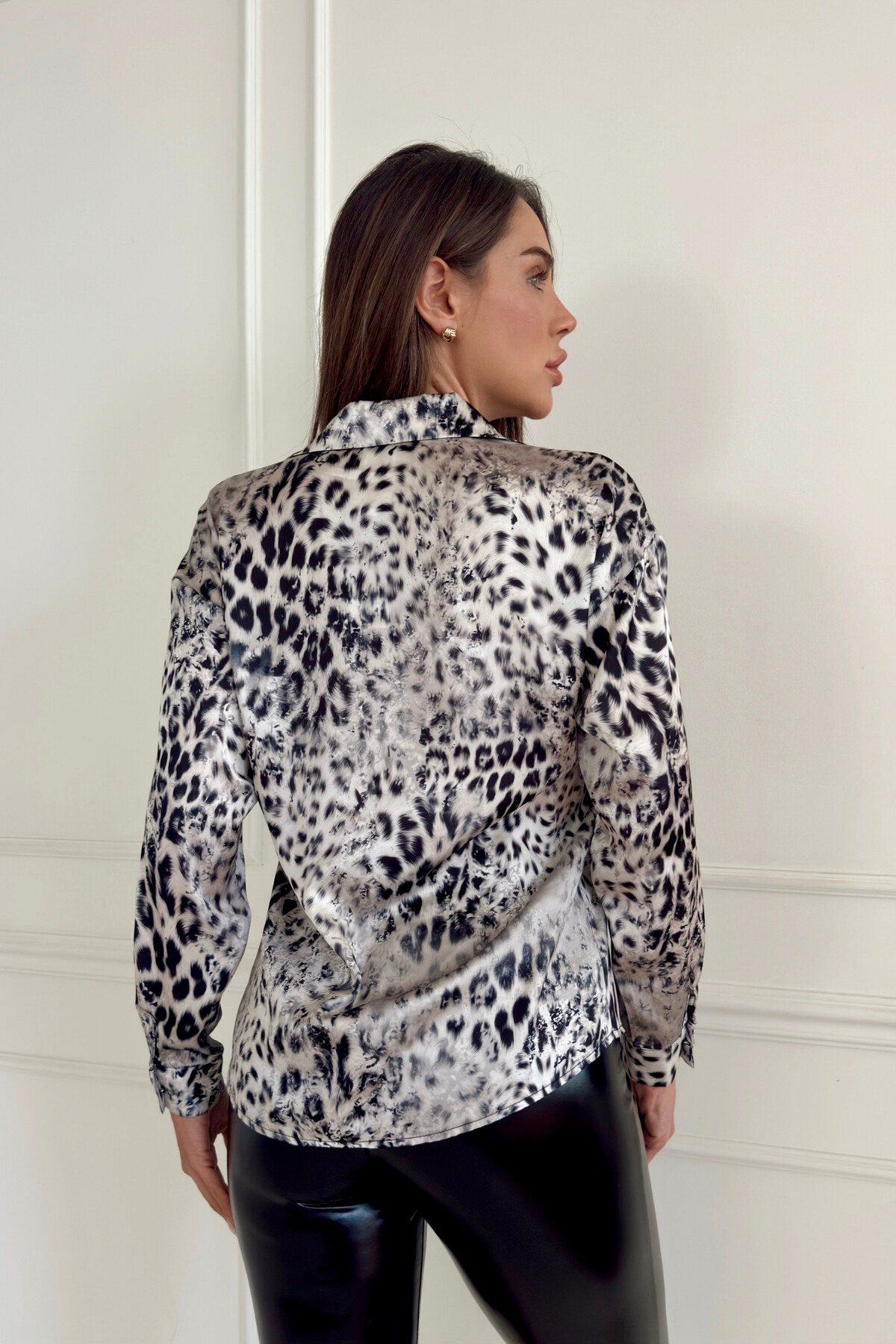 LEOPARD PRINT SATIN SHIRT