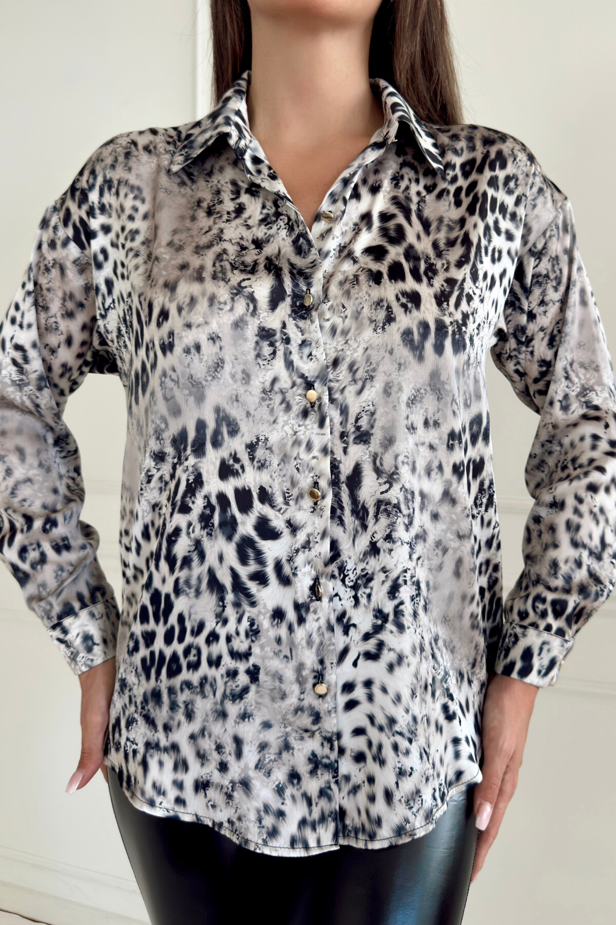 LEOPARD PRINT SATIN SHIRT