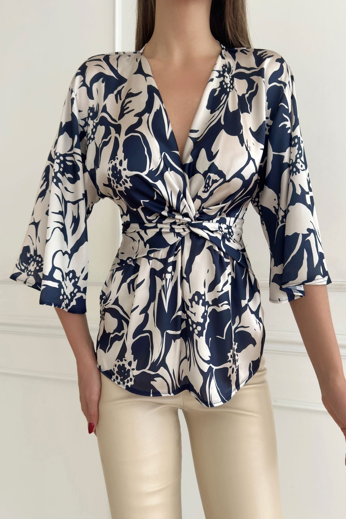 PATTERNED SATIN BLOUSE