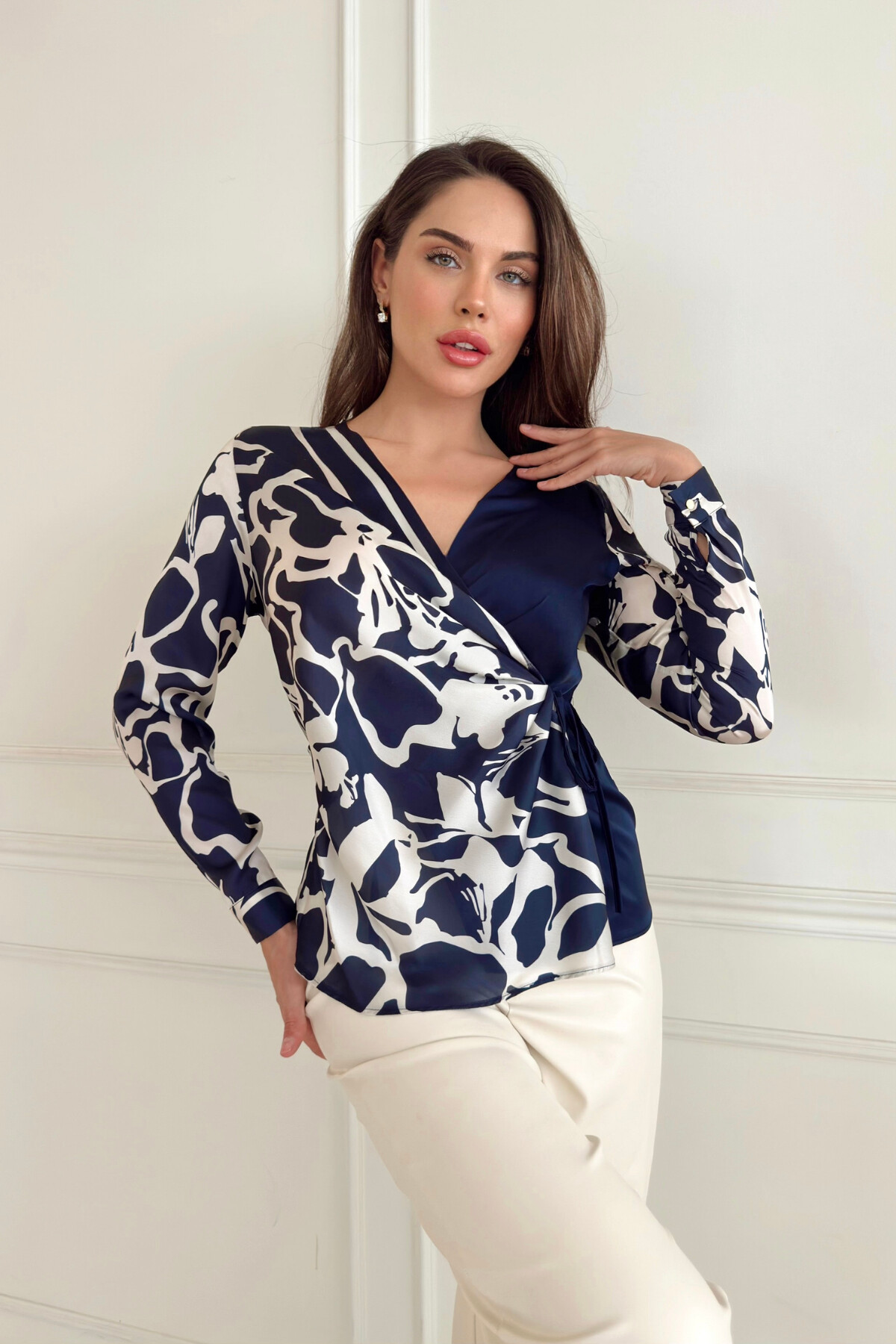 PATTERNED SATIN BLOUSE