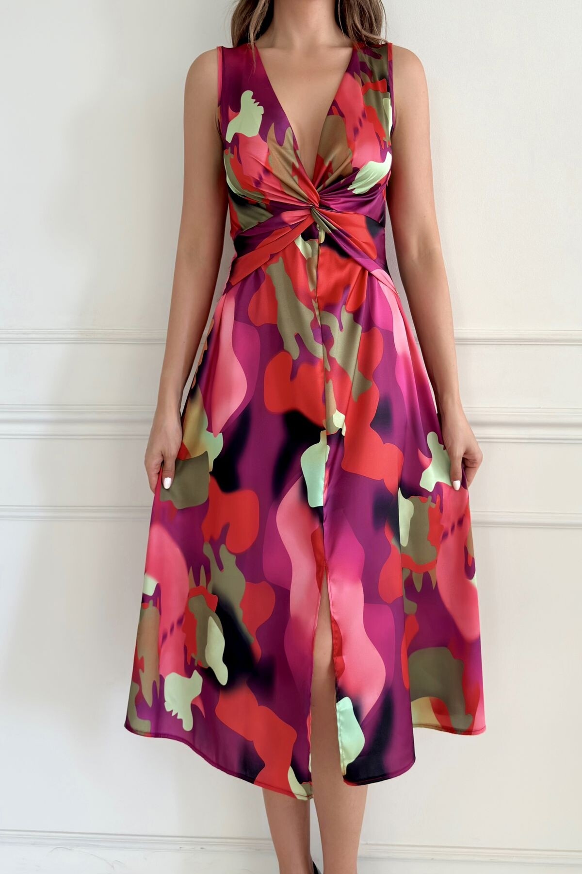 PATTERNED SATIN DRESS