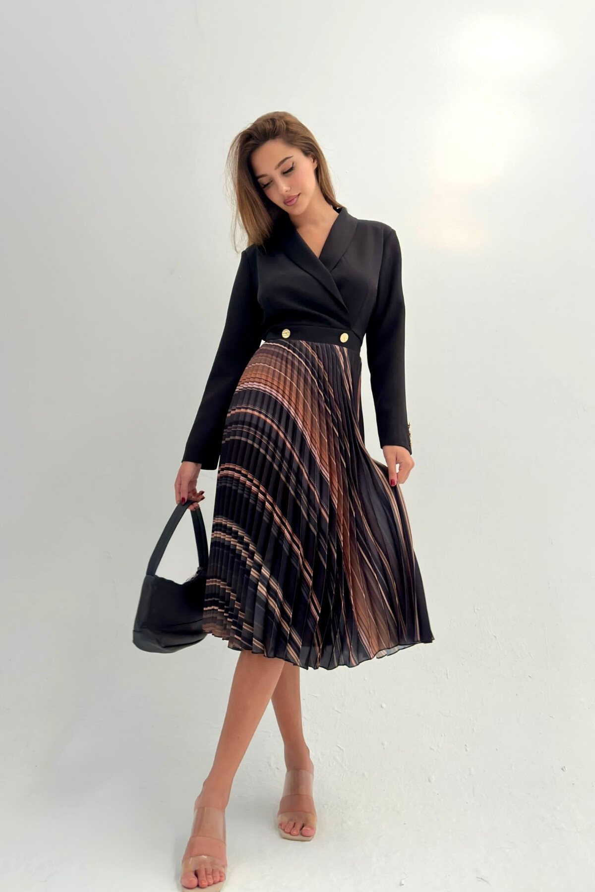 CONTRAST PLEATED MIDI DRESS