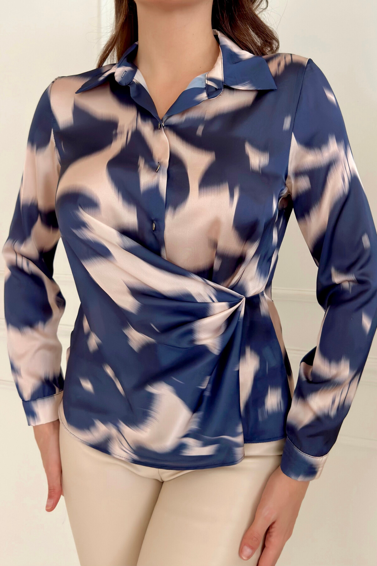 PRINTED SATIN WRAP BLOUSE