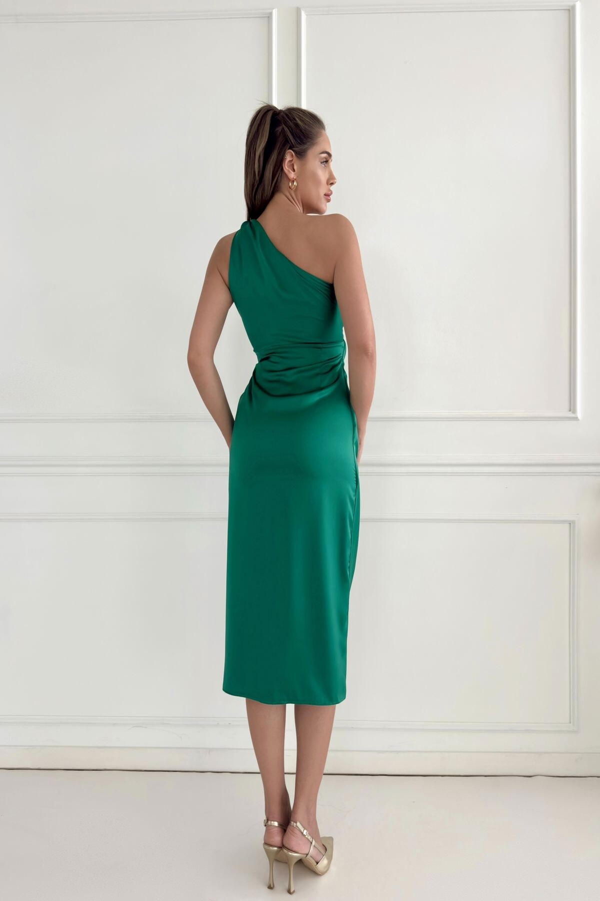 SATIN DRESS WITH KNOTTED SHOULDERS