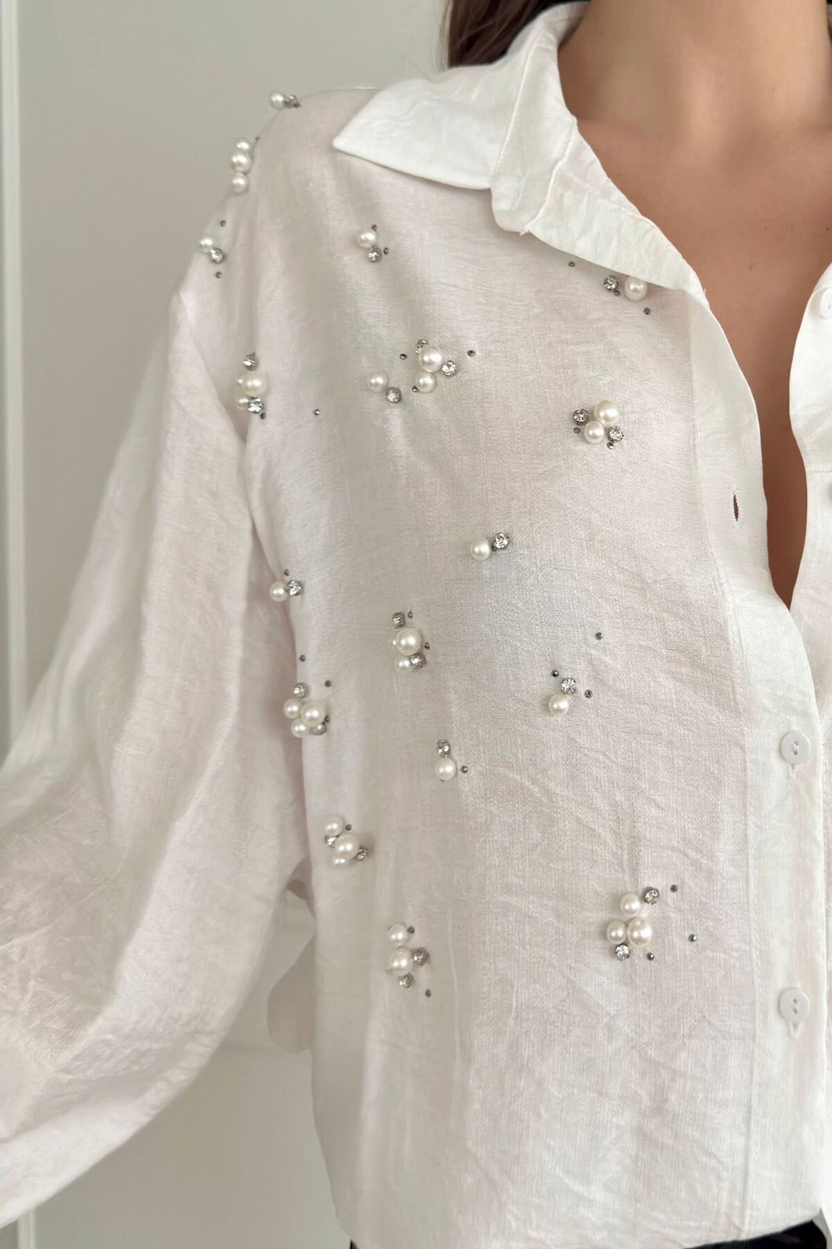 STONE EMBROIDERED OVERSIZE SHIRT