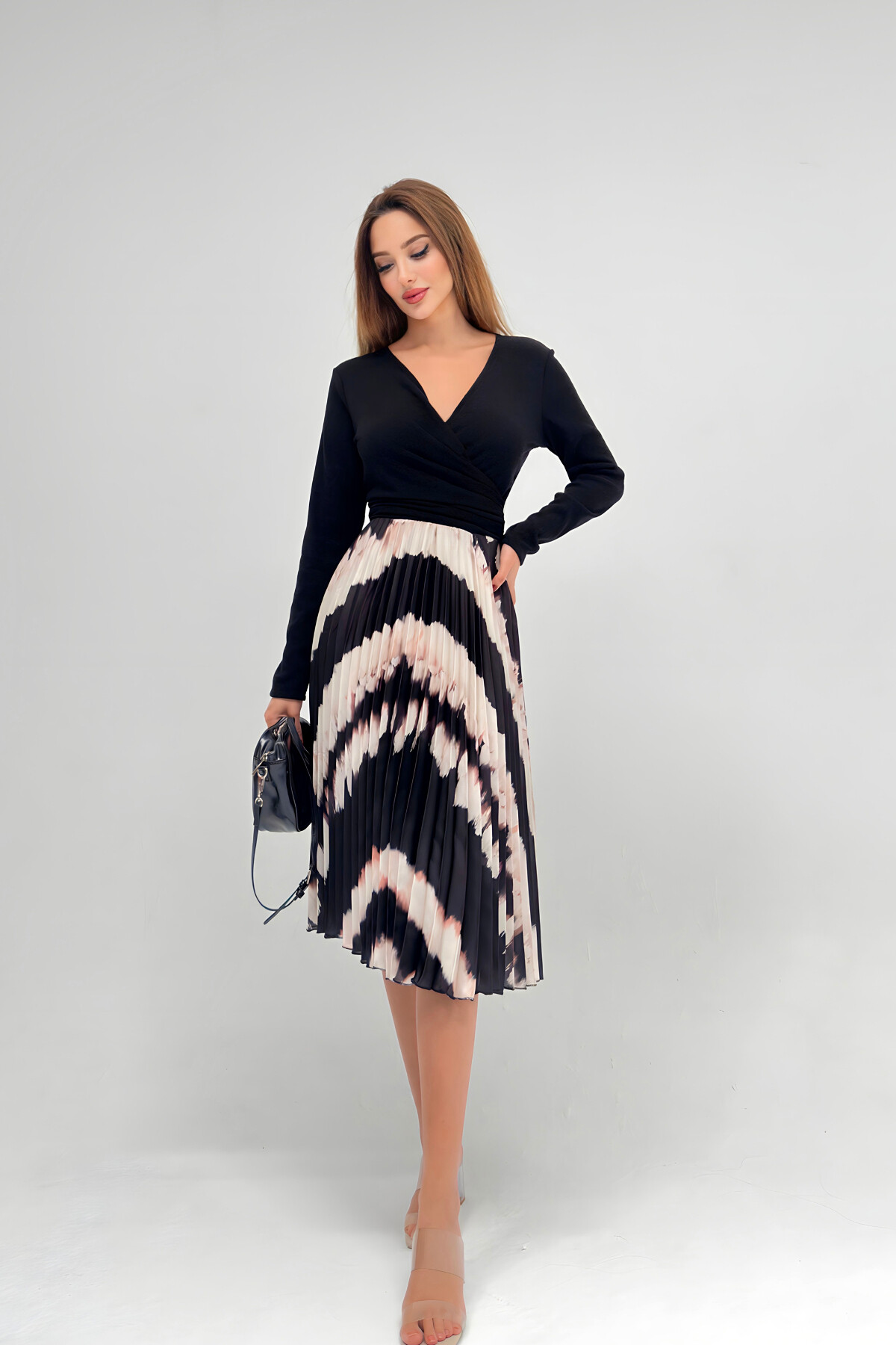 CONTRAST PLEATED MIDI DRESS