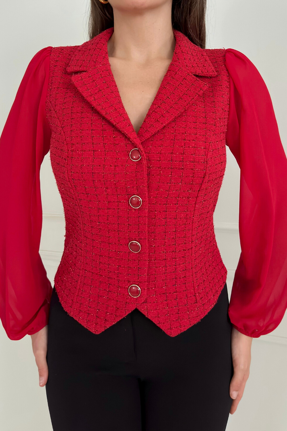 VEST WITH CHIFFON TWEED SLEEVES