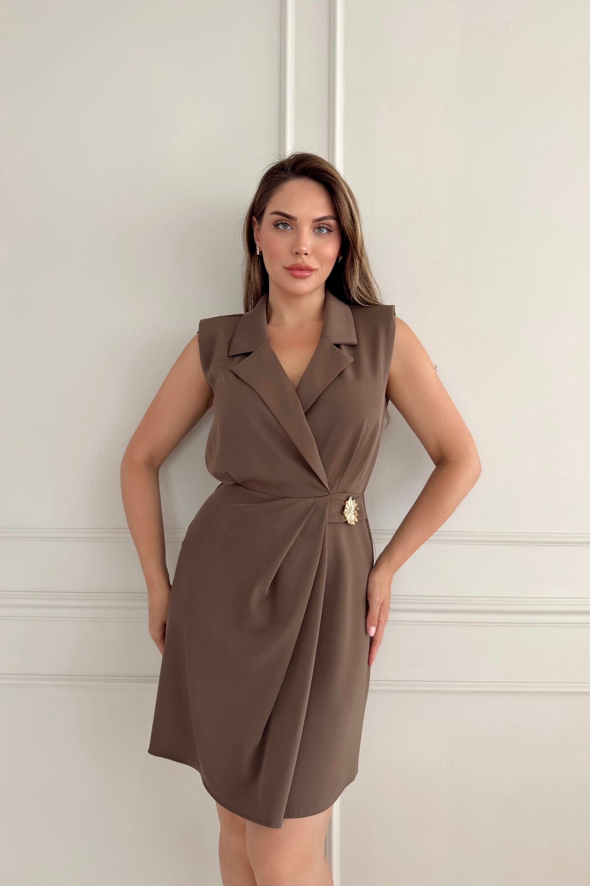 BUCKLE DRESS