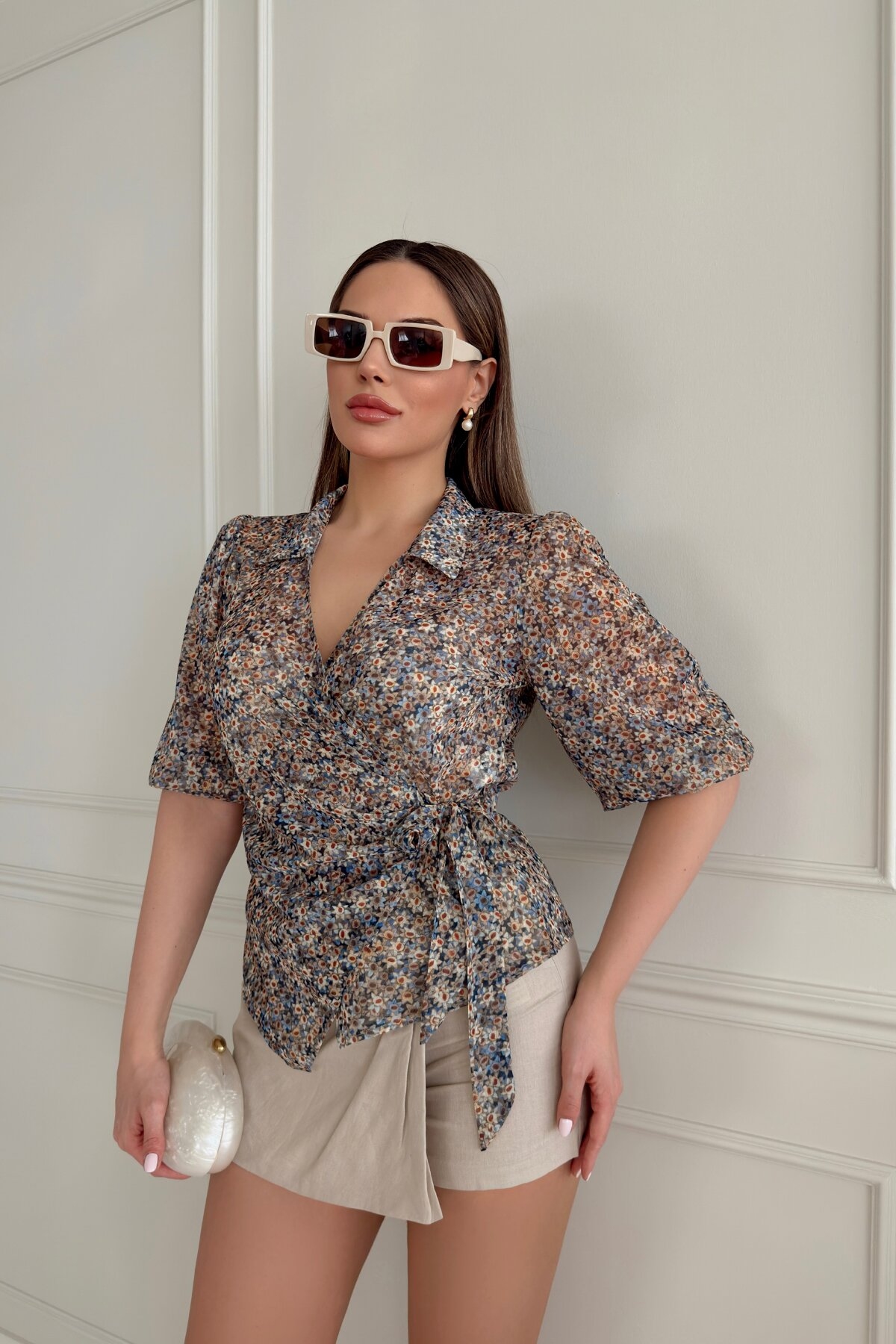 FLORAL BLOUSE