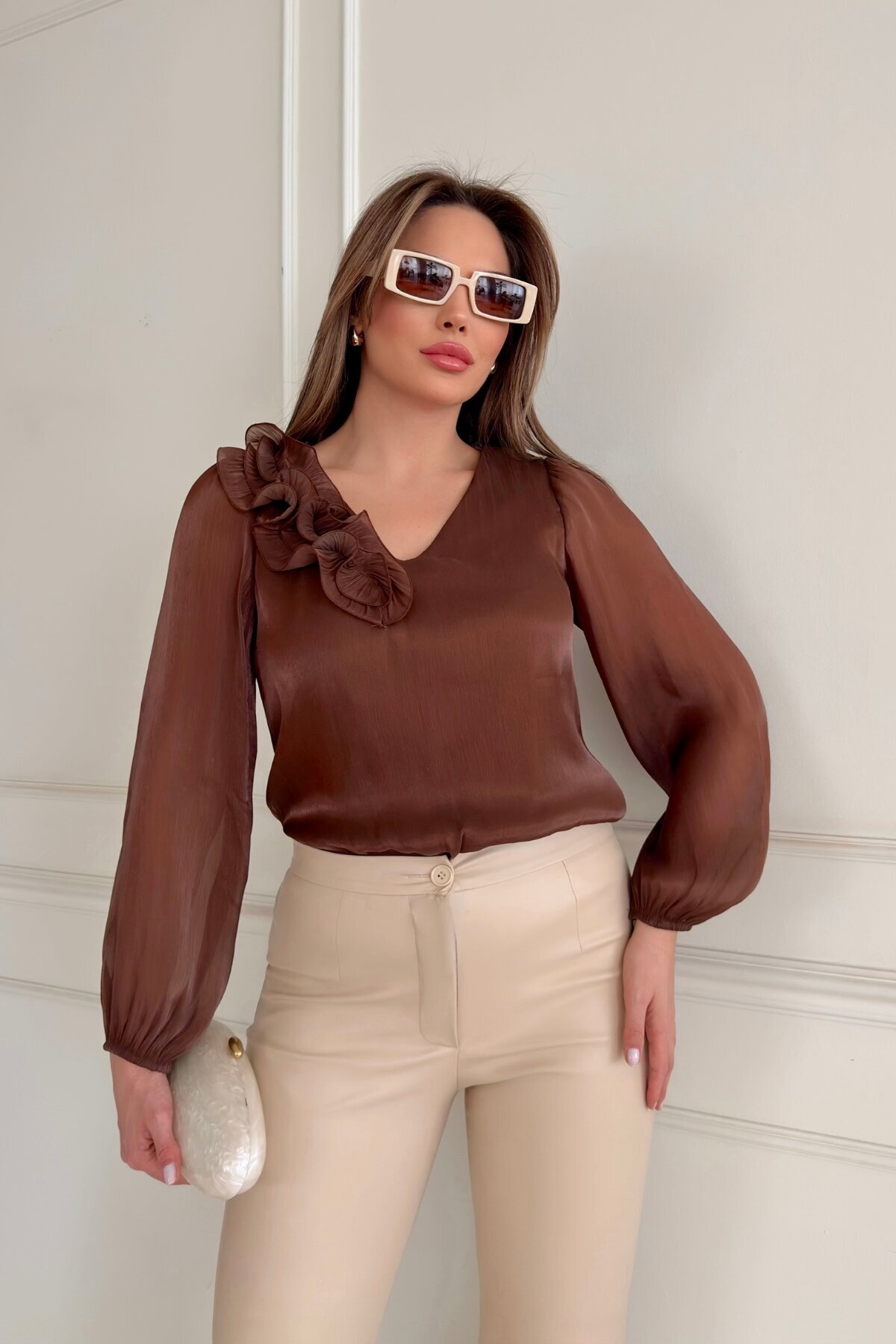 NEW SEASON BLOUSE