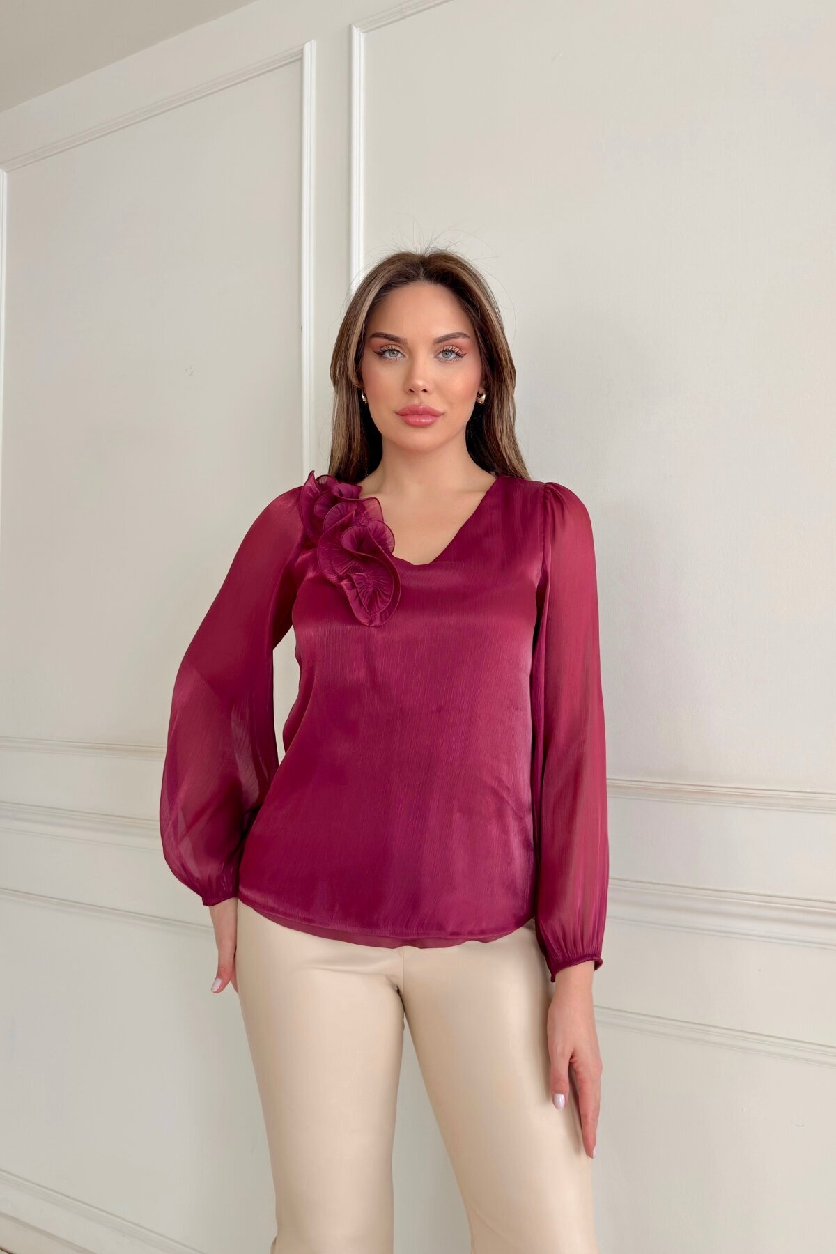 NEW SEASON BLOUSE