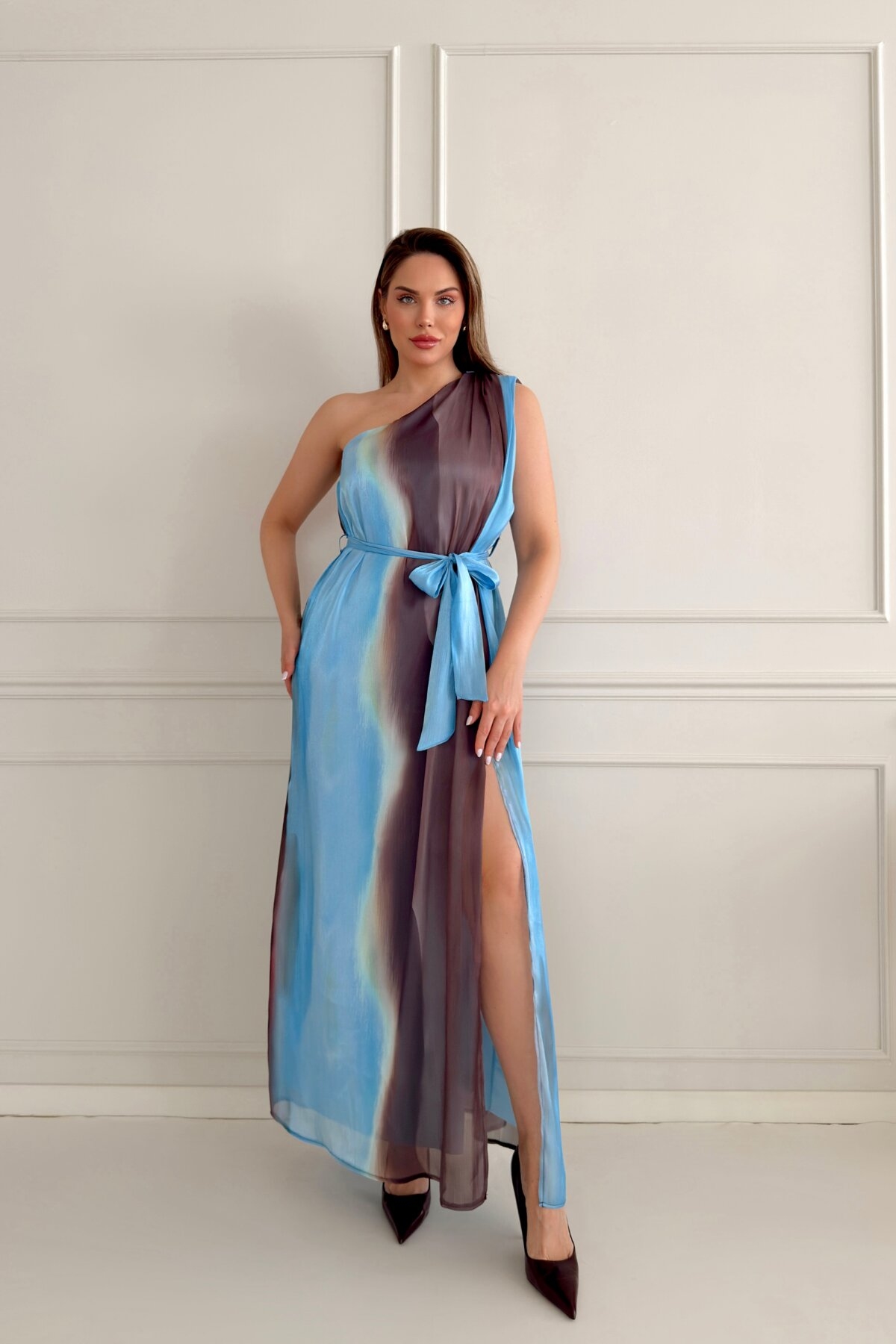 PADDED ONE SHOULDER DRESS