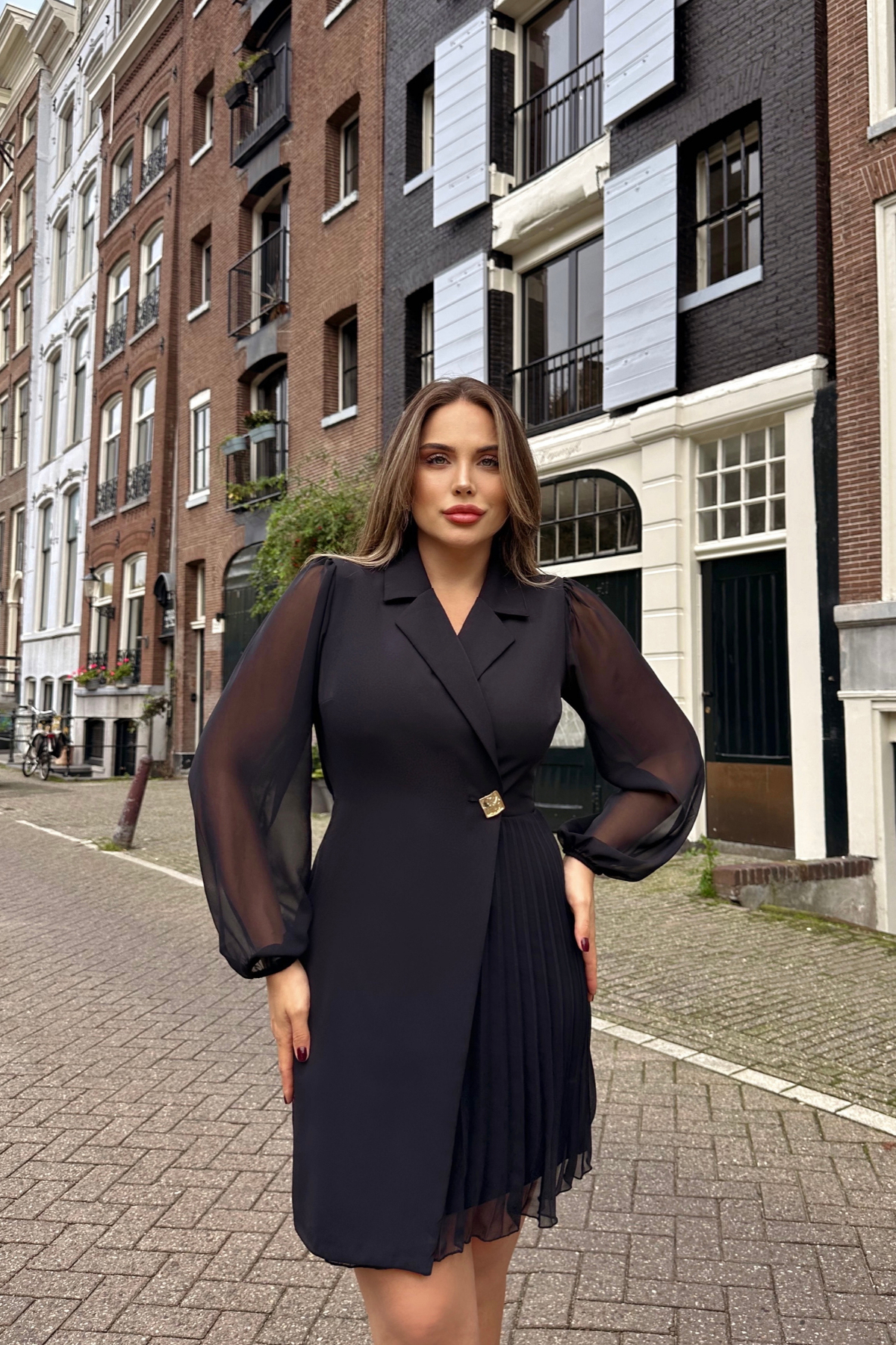 PLEATED CONTRAST TULLE DRESS