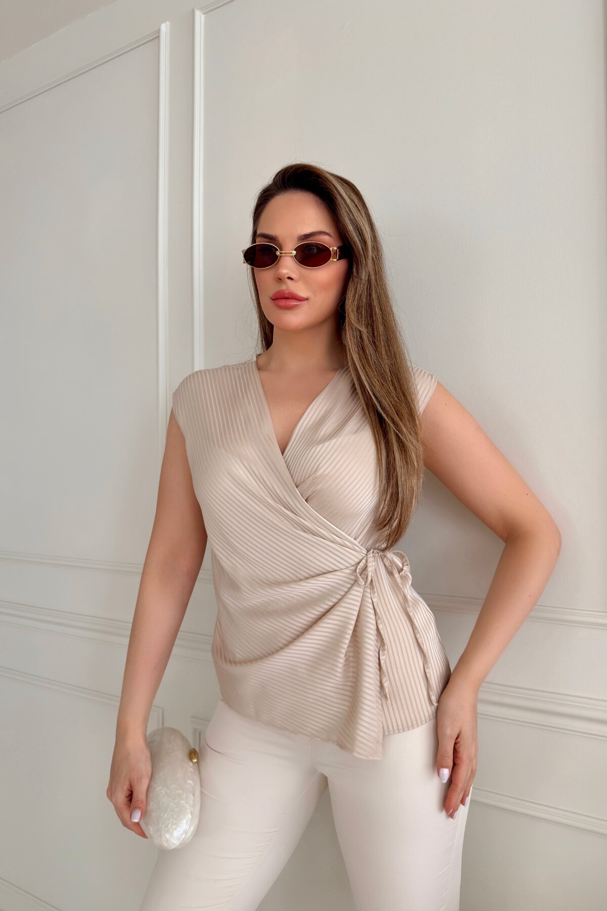 TIE BLOUSE
