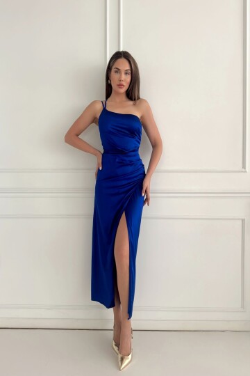 ONE SHOULDER SATIN DRESS