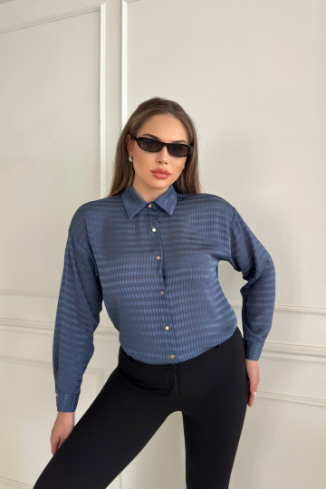 Kare Jakarlı Gömlek